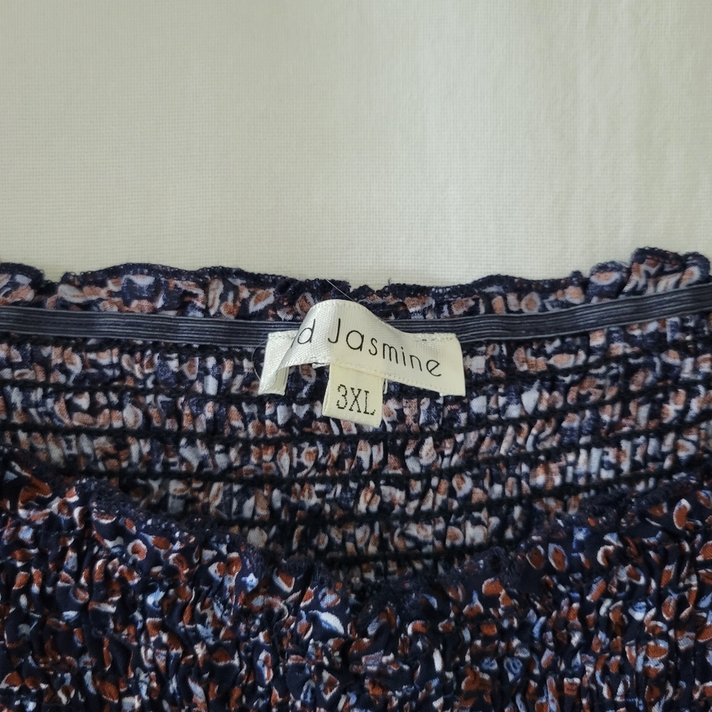 Wild Jasmine Long Sleeve Ruched Top in Blue & Red Leaf Print Women's Size 3XL - Picture 3 of 3